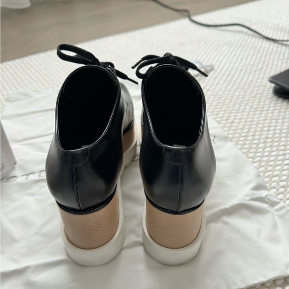 Stella McCartney Elyse Platforms Black - Picture 6 of 9